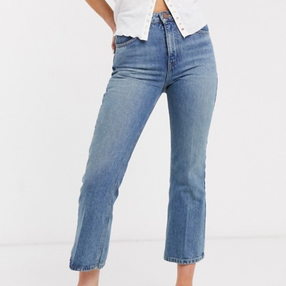 Cropped Flare Medium Wash Jeans